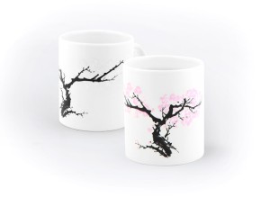 Porcelanska magična šolja koja cveta - trešnjino drvo